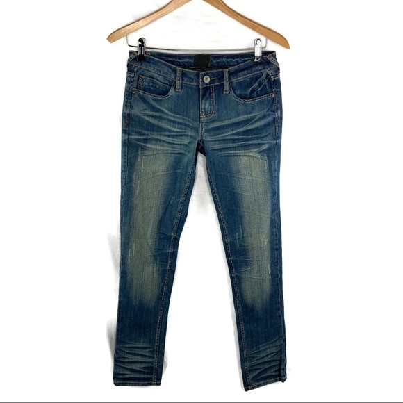 Tyler Skye Distressed Straight Leg Slim Cu 5/6 Jr. - Picture 1 of 10